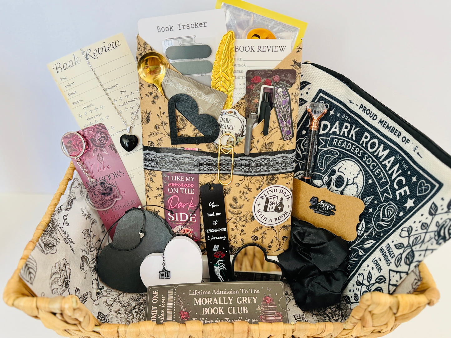 Blind Date with a Book 📓 Dark Romance Bundle Edition 🖤